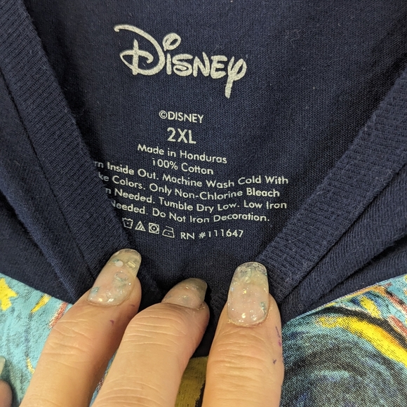 Disney sweatshirt and t-shirt - Picture 4 of 4